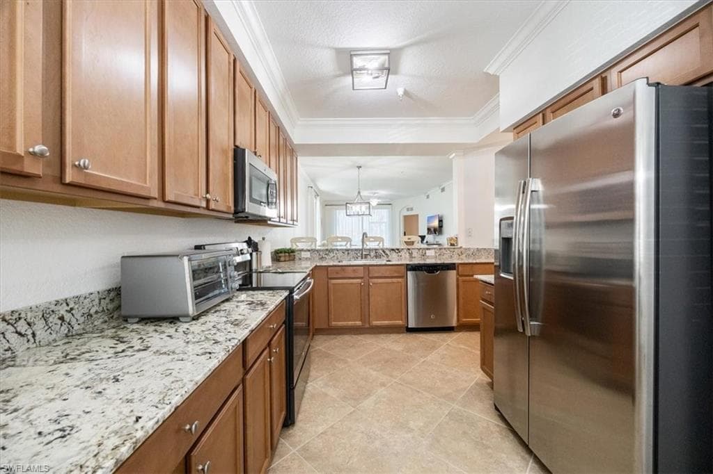 17981 Bonita National BLVD 711-10