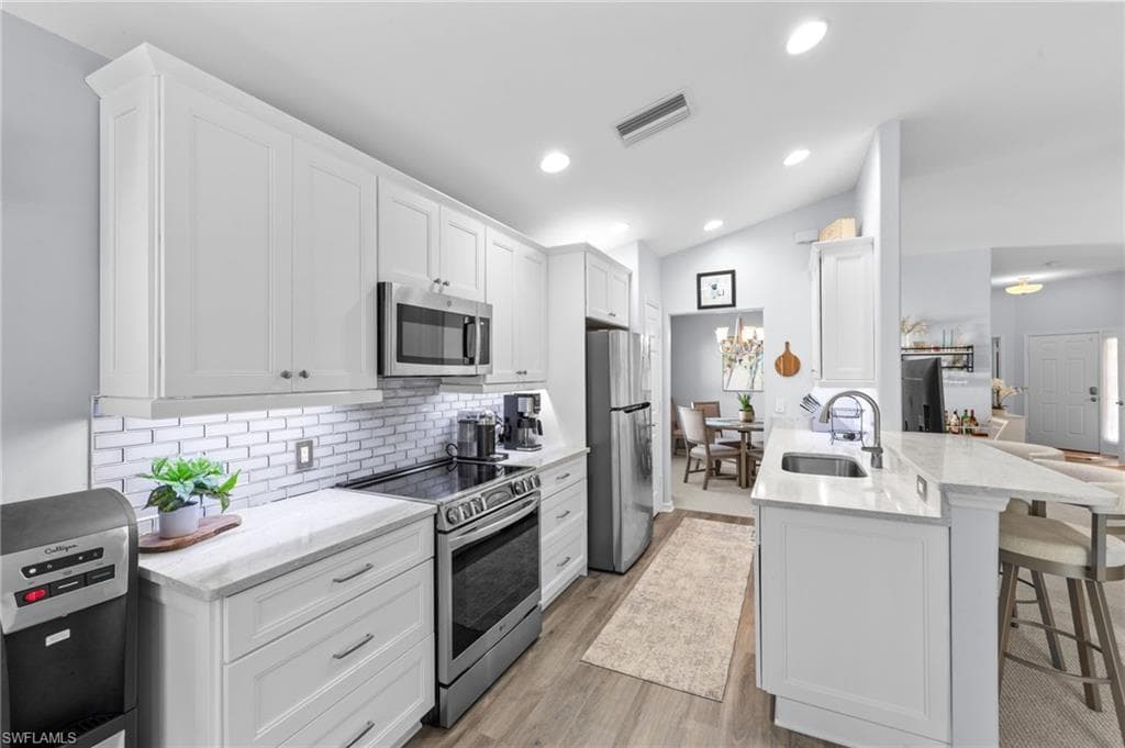 9974 Horse Creek RD-16