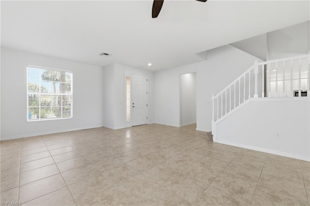 2639 Bellingham CT-6