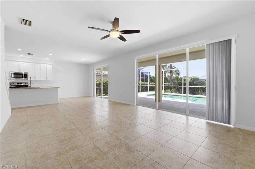 2639 Bellingham CT-16