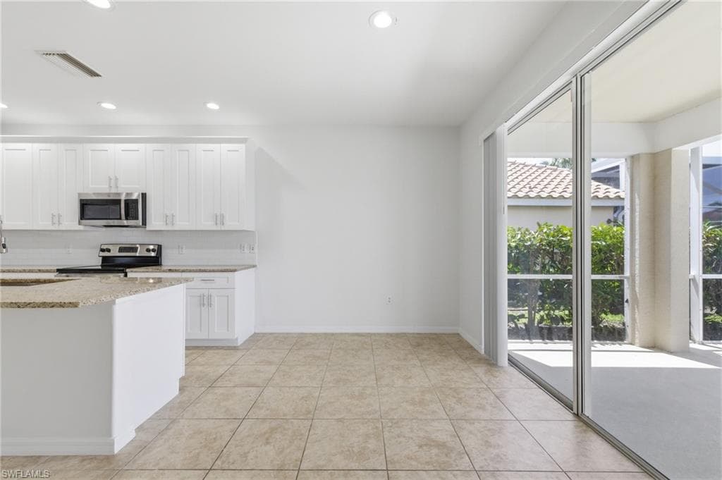 2639 Bellingham CT-15