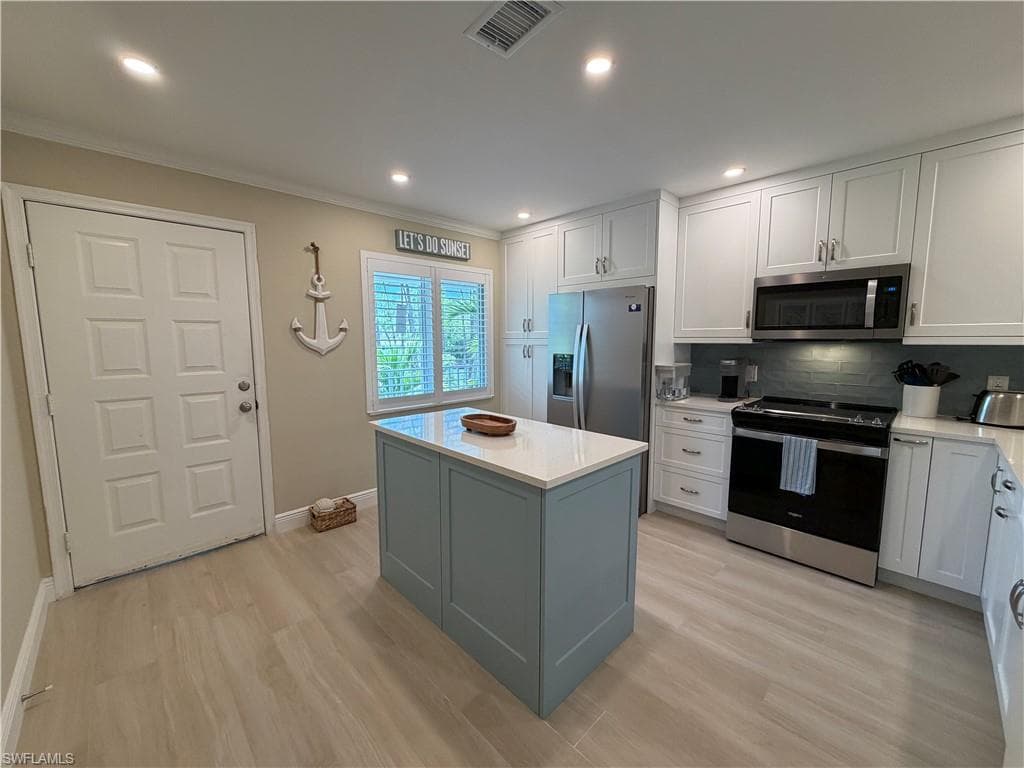 3002 Sandpiper Bay CIR A306-9