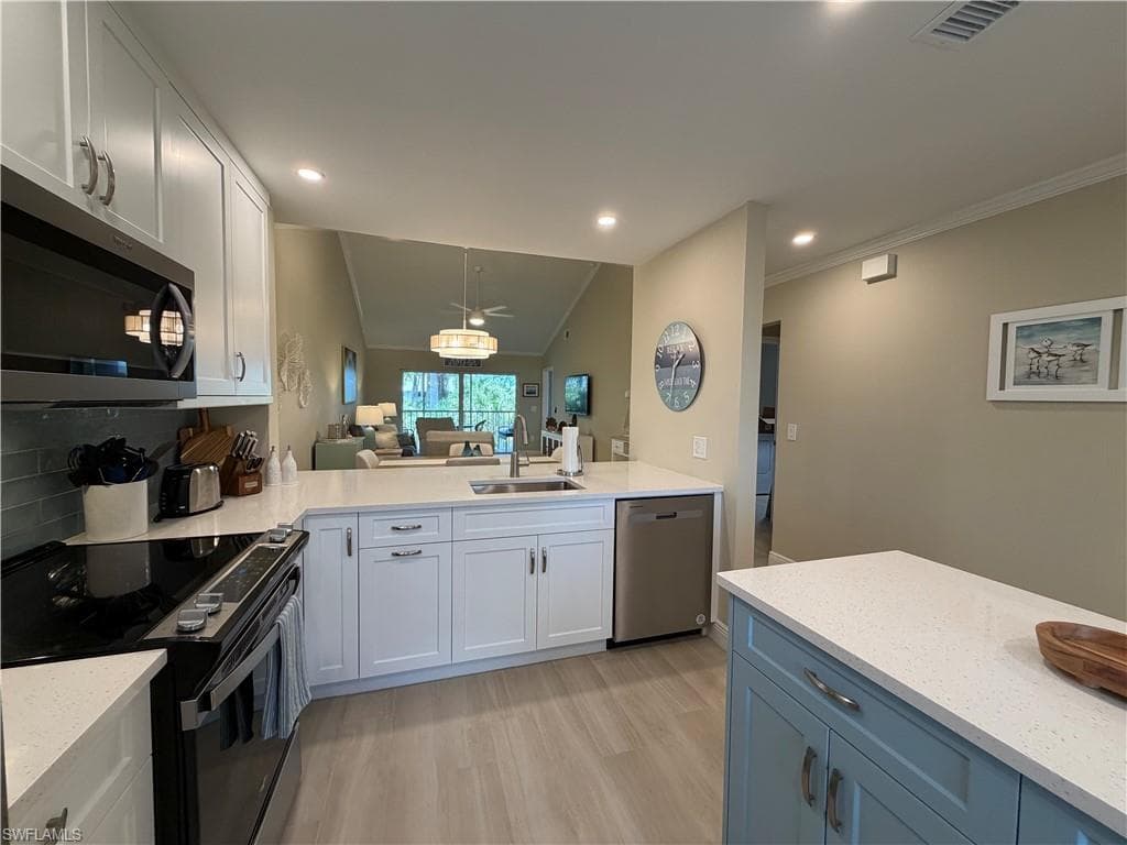 3002 Sandpiper Bay CIR A306-10