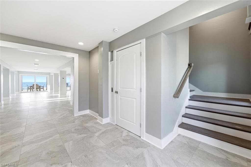 7660 Bocilla LN-10