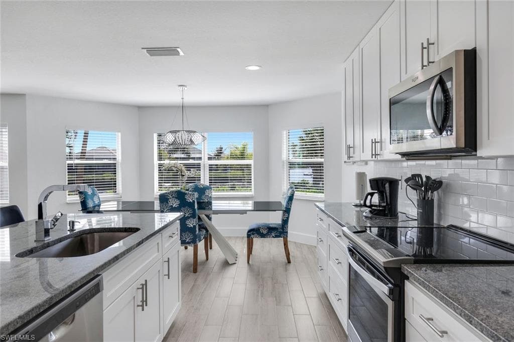 6053 Montego Bay LOOP-18
