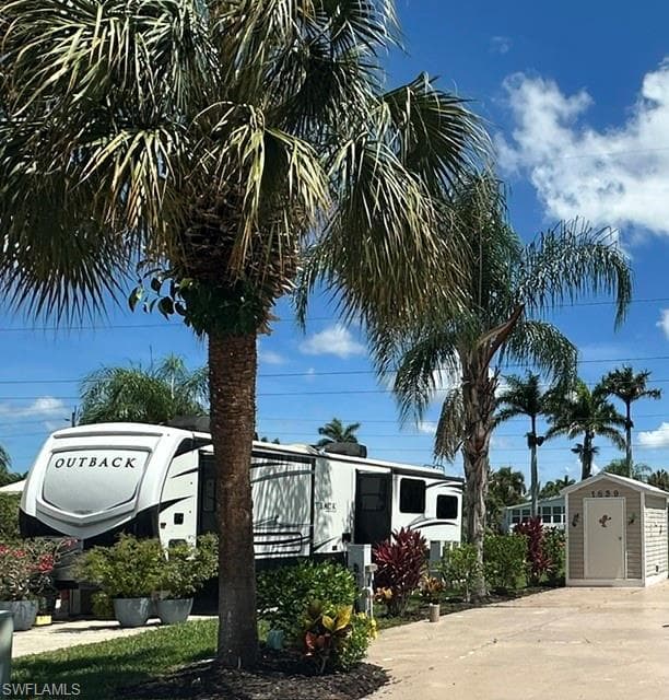 1639 Diamond Lake CIR-6