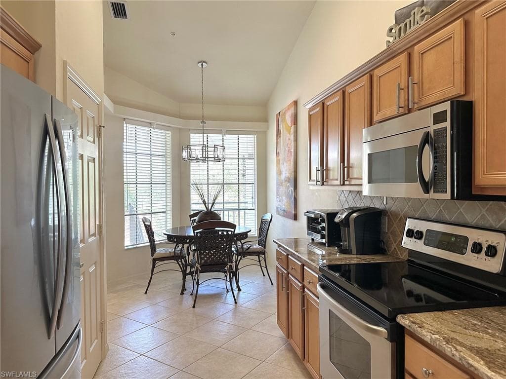 11041 Corsia Trieste WAY 204-13
