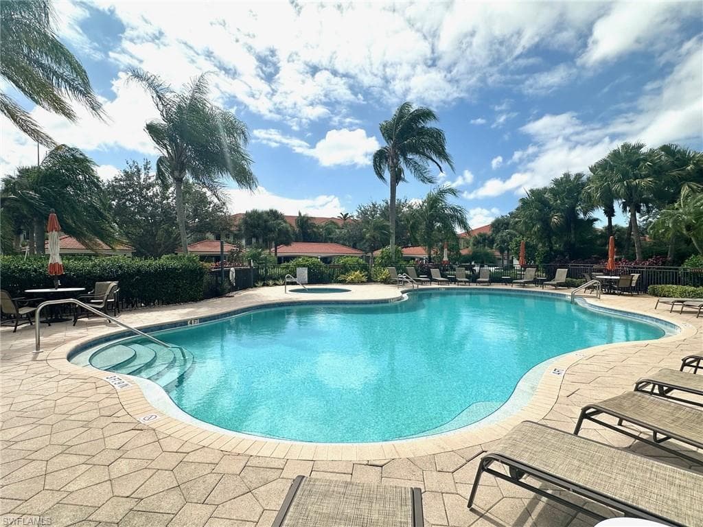 11041 Corsia Trieste WAY 204-3