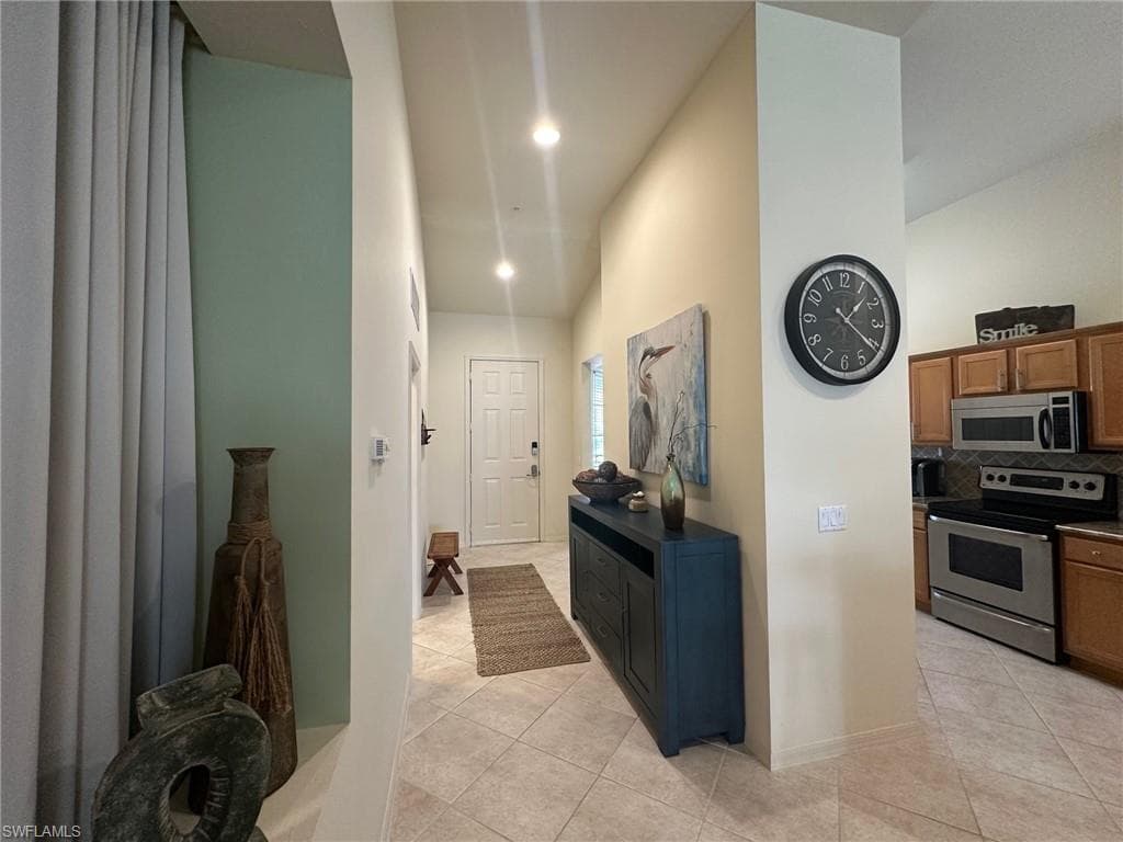 11041 Corsia Trieste WAY 204-9
