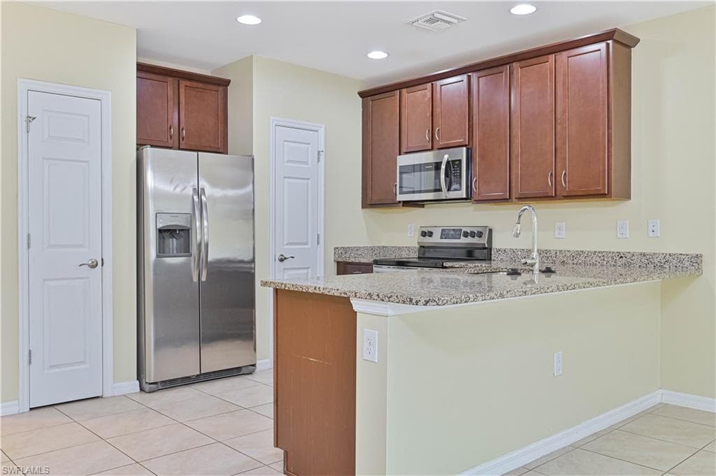 3739 Crofton CT-5