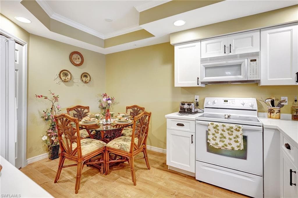 1791 Four Mile Cove PKWY 625-4