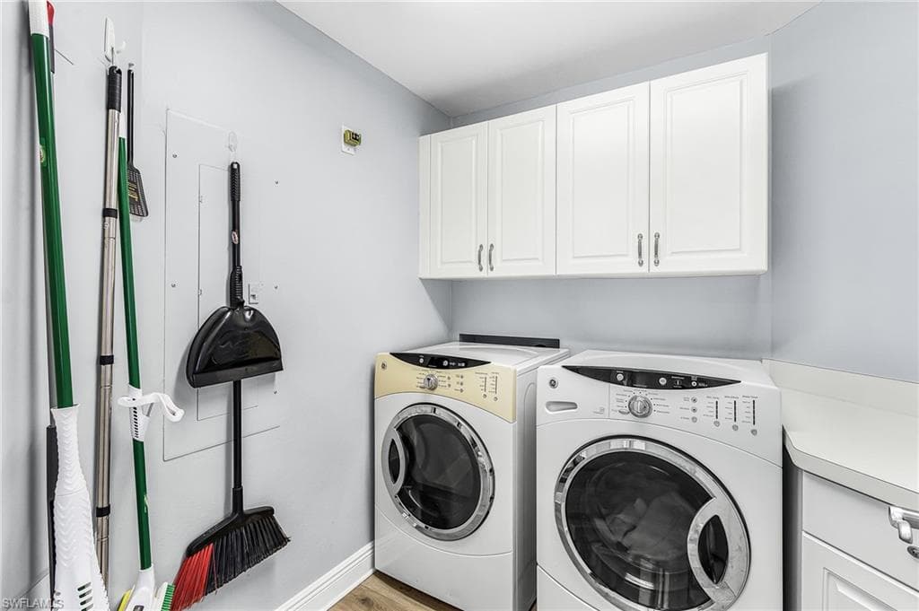 2090 W First ST 1210-30