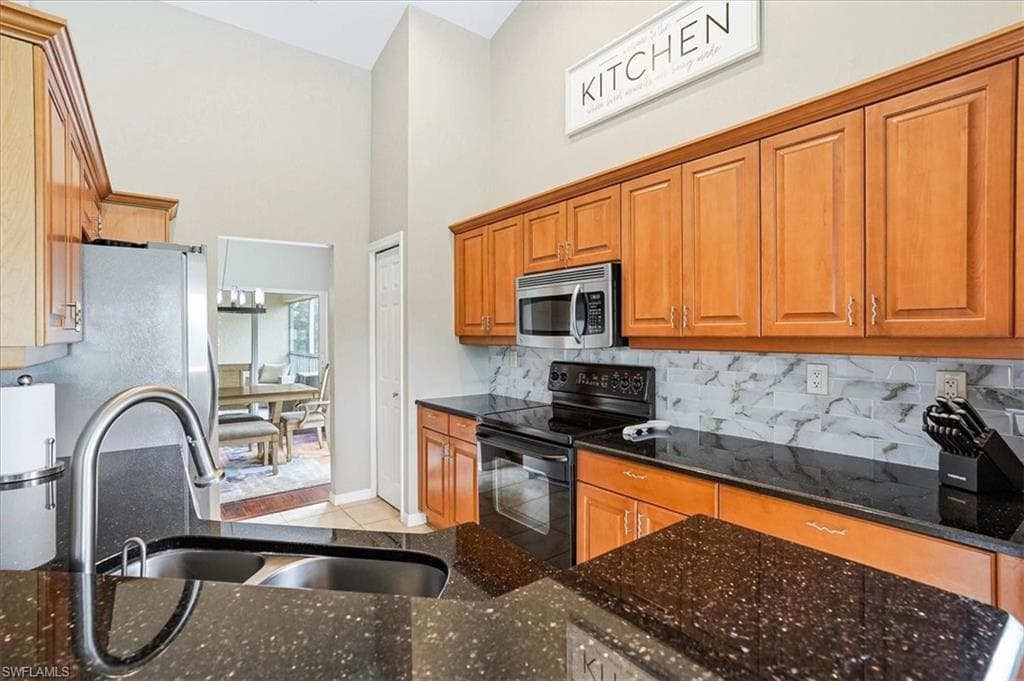 5615 Sherborn DR 201-6
