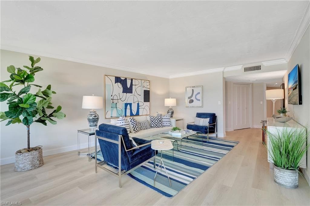 2357 Gulf Shore BLVD N 107-6