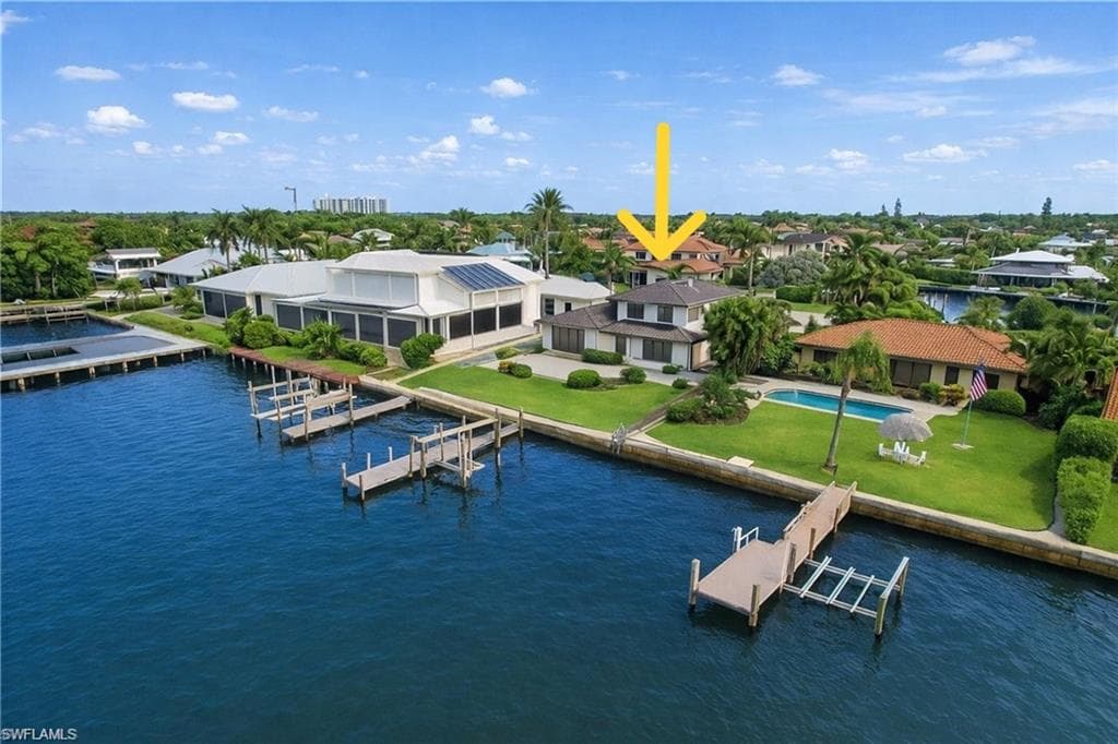1535 Dolphin LN-4