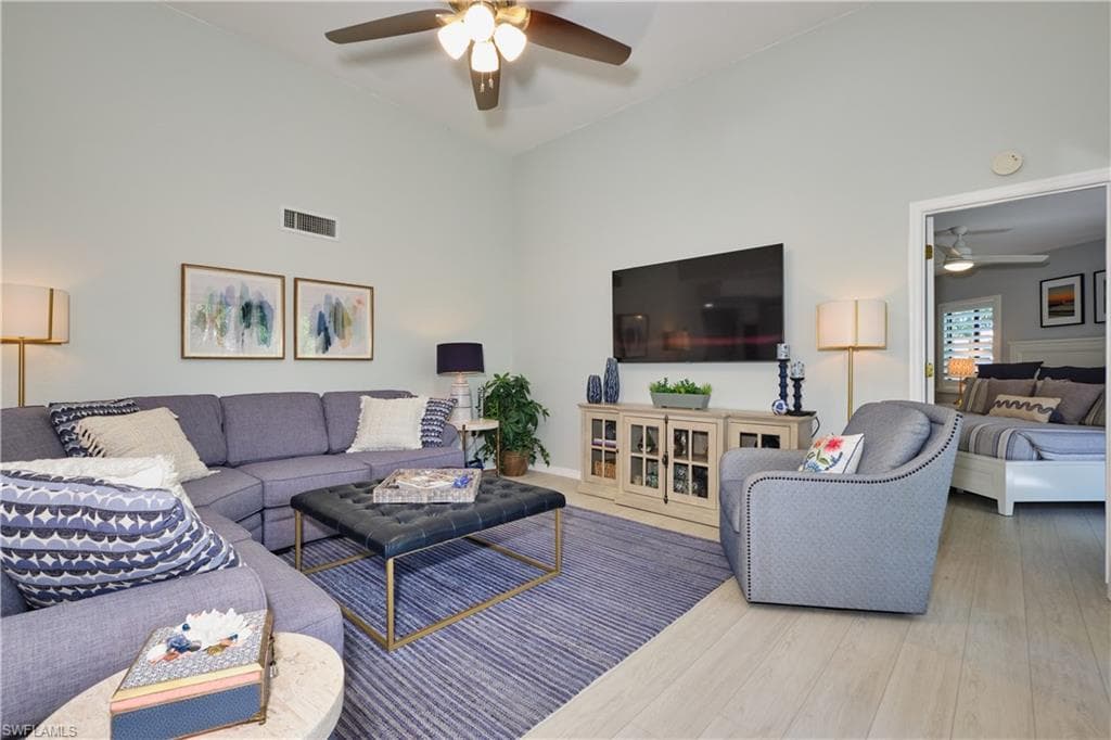 15121 Bagpipe WAY 202-8