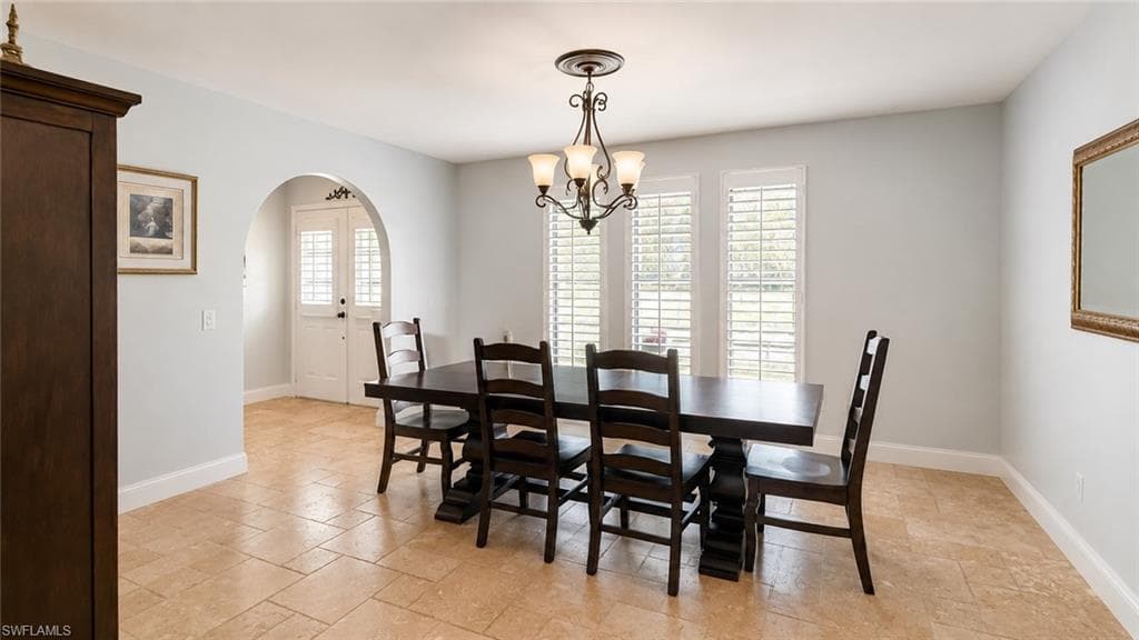 1089 Nottingham DR-5