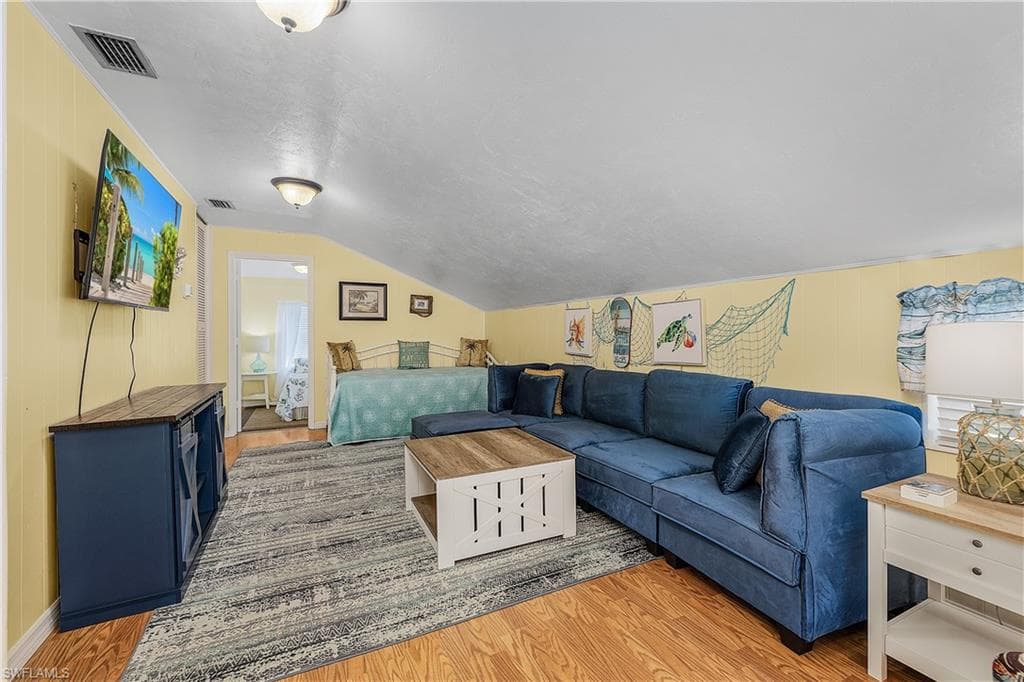 610 Donax ST 311-17