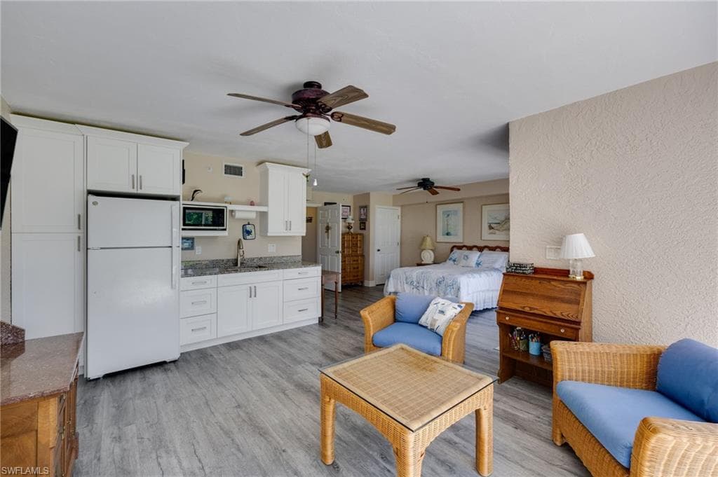 3593 Edgewood AVE-23