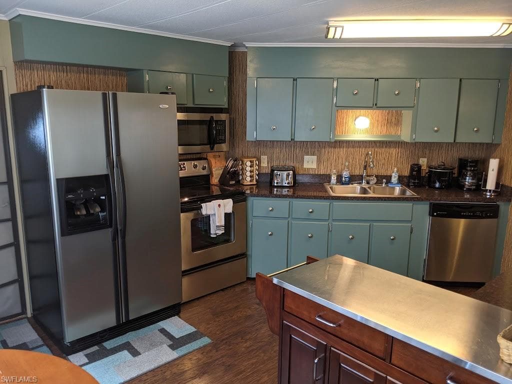 10011 Merion CT-4