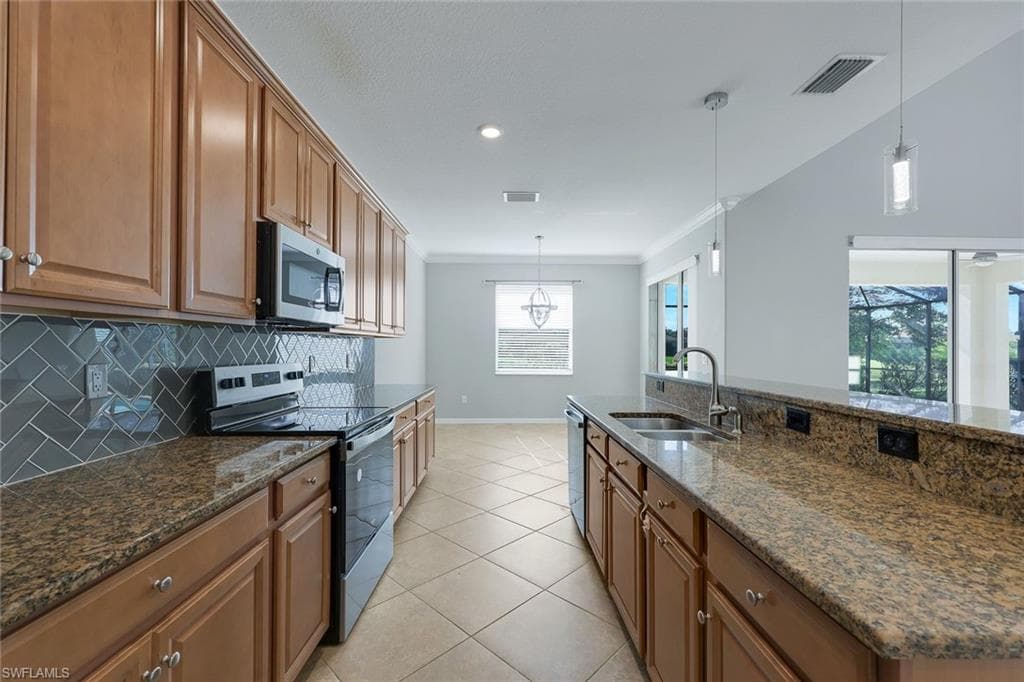 2262 Vermont LN-6