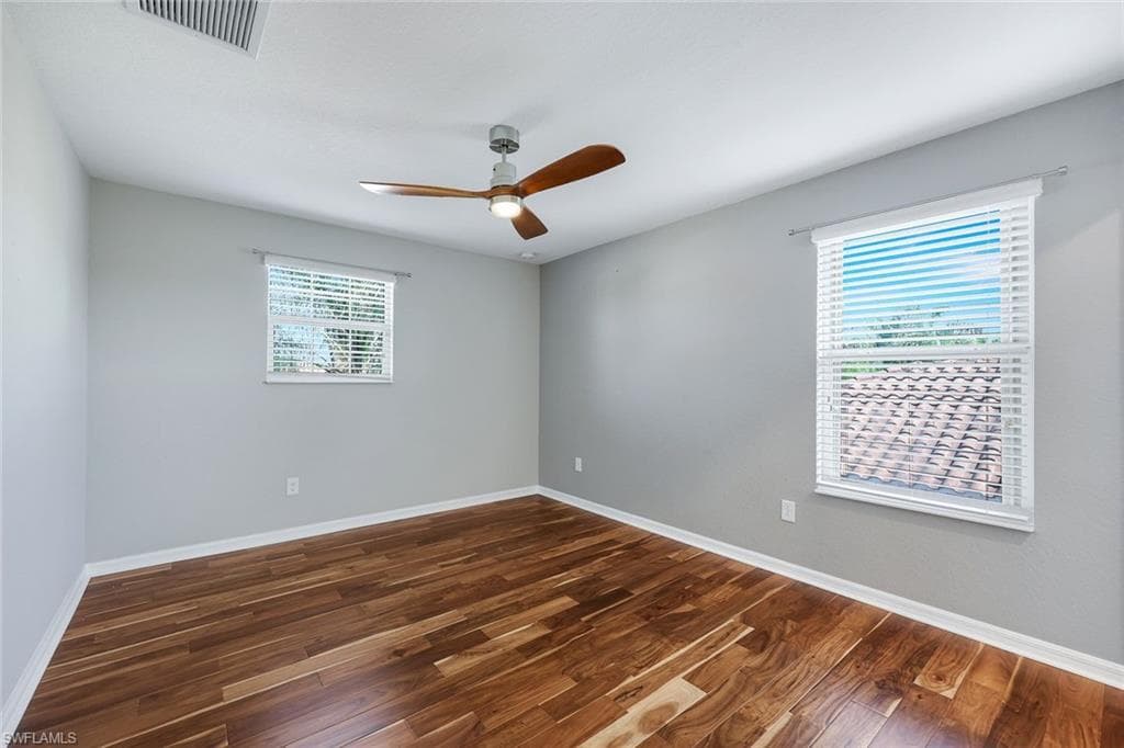 2262 Vermont LN-17