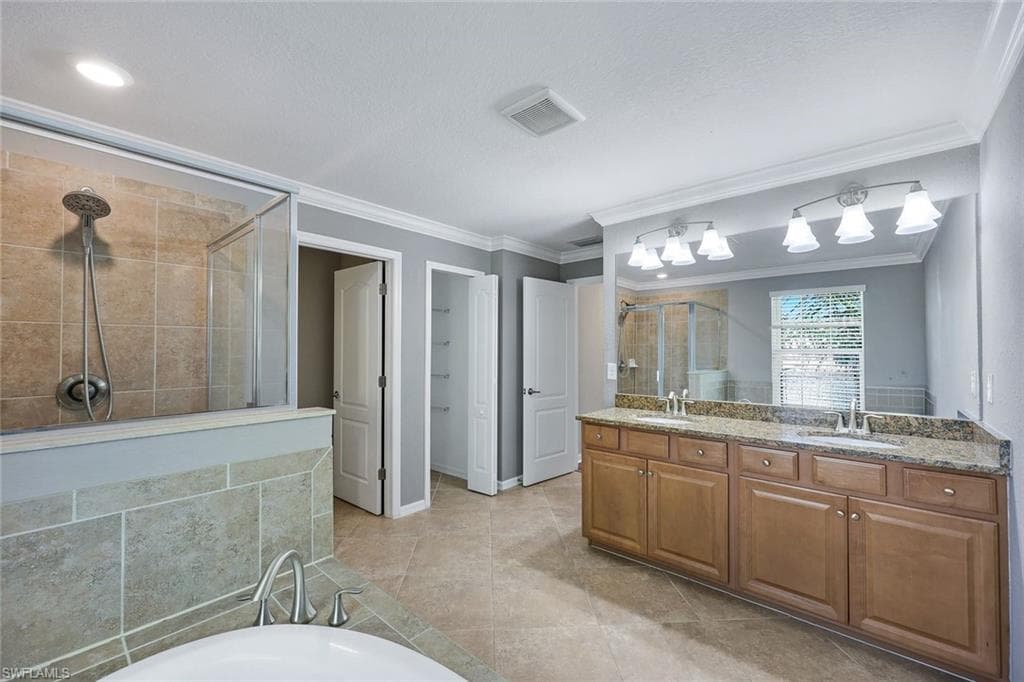2262 Vermont LN-12