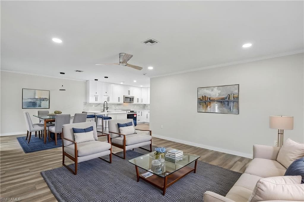 1521 Chesapeake AVE B2-5