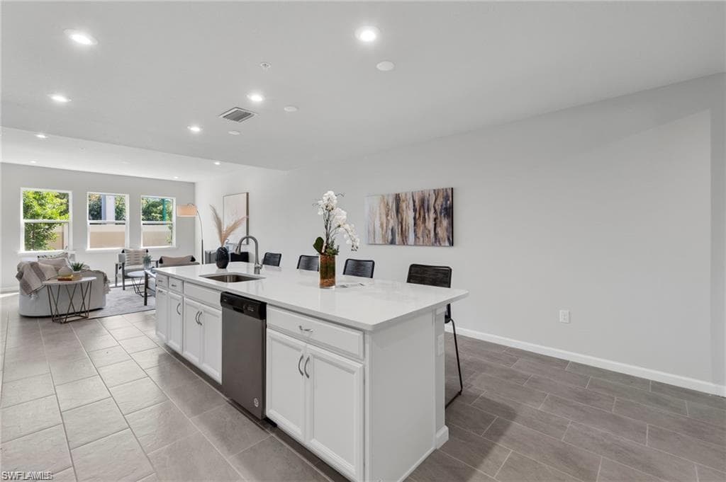 4676 Arboretum CIR 102-3