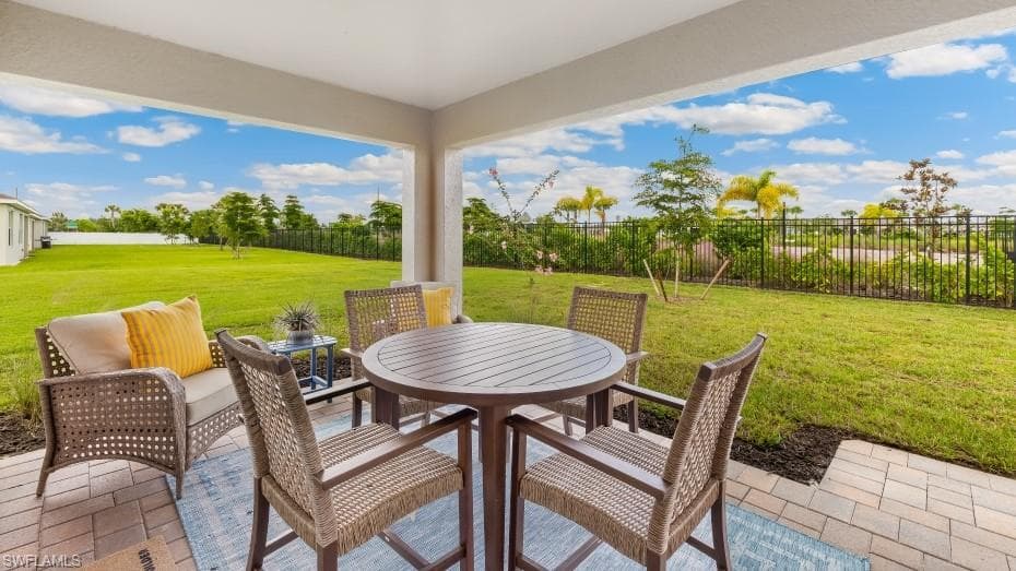 1252 Brooklands DR-13