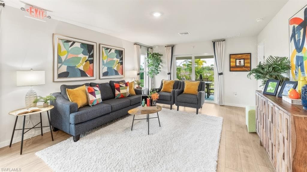 1252 Brooklands DR-3