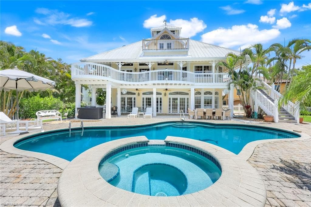 203 San Mateo DR-28