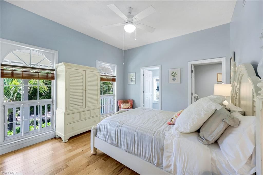 203 San Mateo DR-14