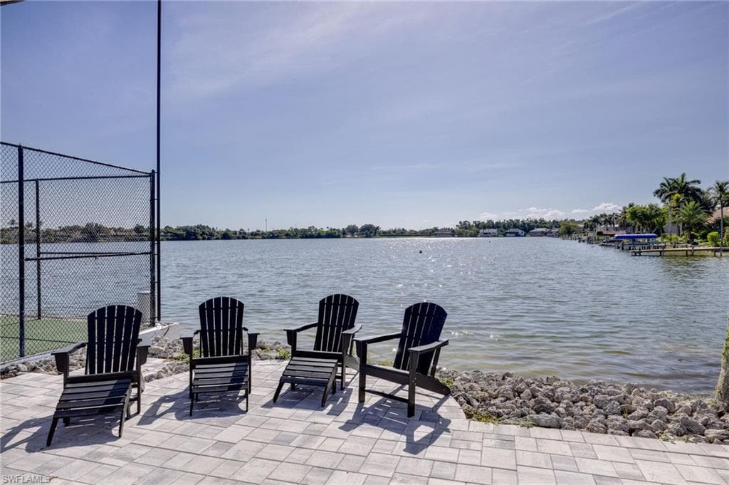 5090 Harborage DR-13