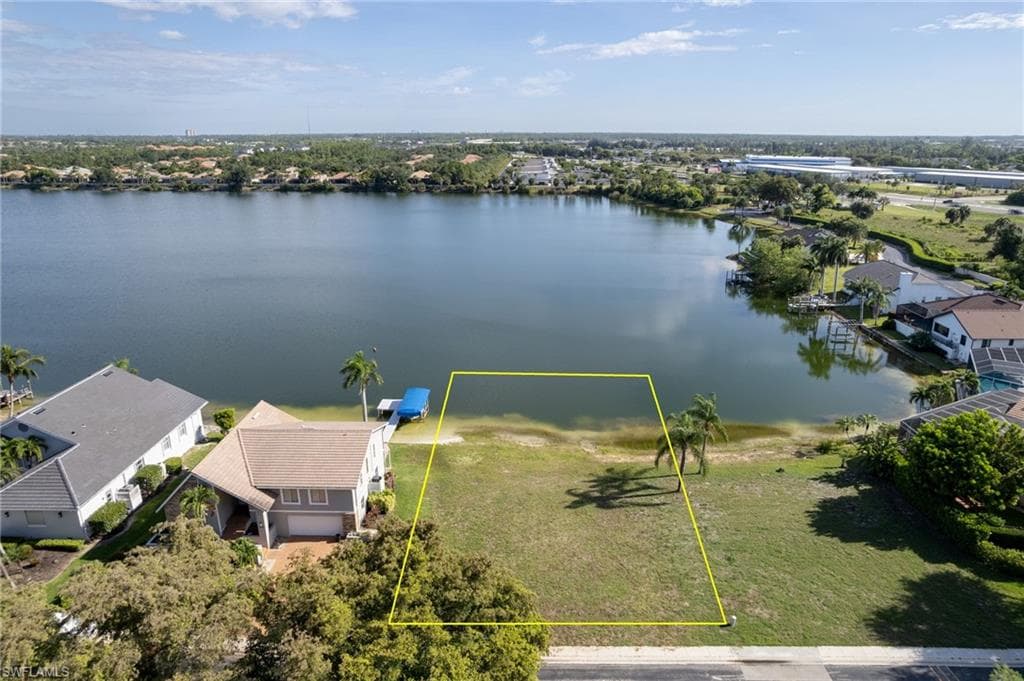 5090 Harborage DR-1