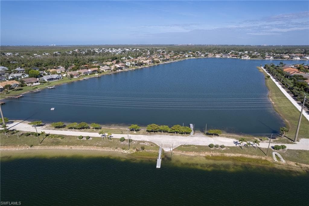 5090 Harborage DR-19