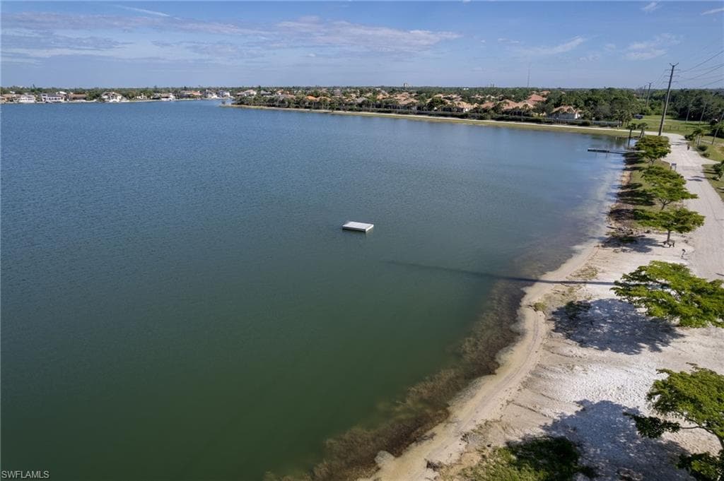 5090 Harborage DR-21