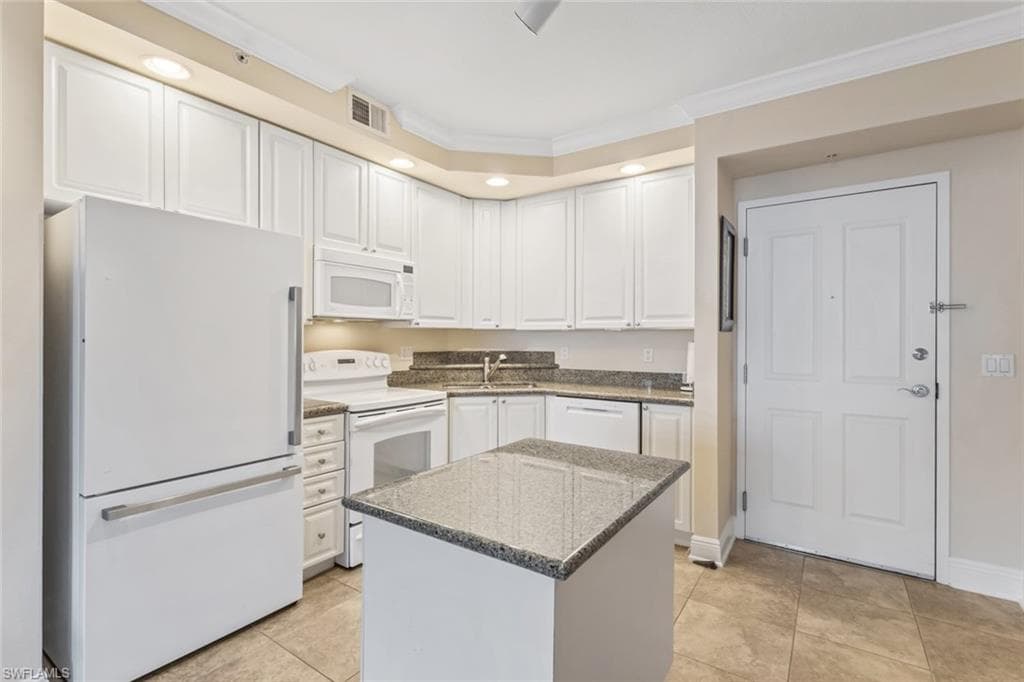 2825 Palm Beach BLVD 203-6