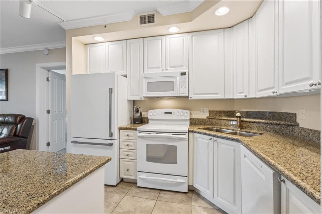 2825 Palm Beach BLVD 203-7