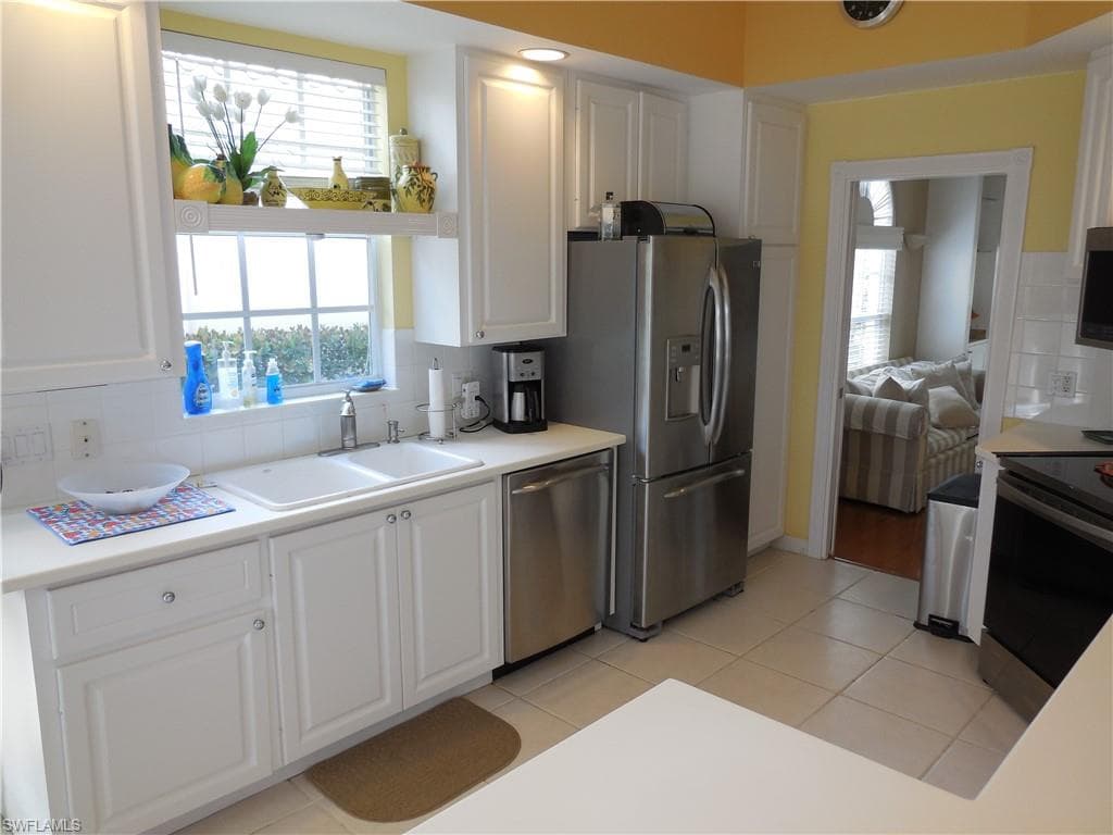 4456 Prescott LN-7