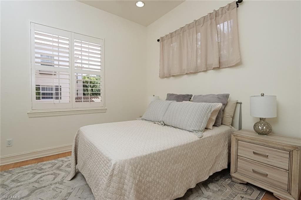 2868 Tiburon BLVD E 102-17