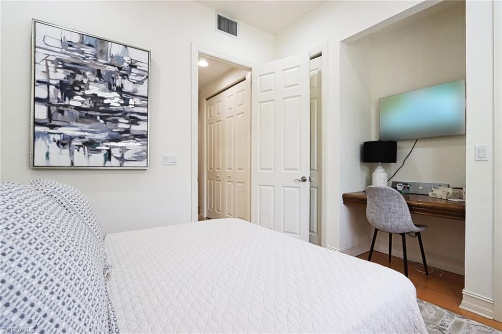 2868 Tiburon BLVD E 102-18
