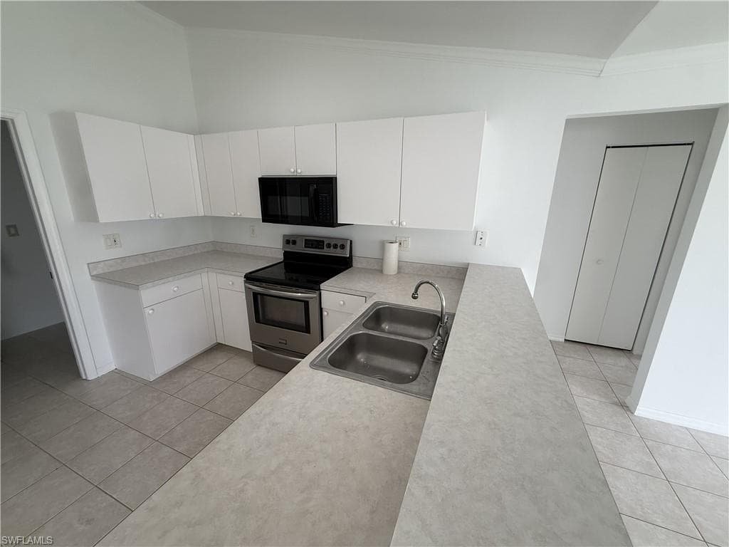 15603 Spring Line LN-13