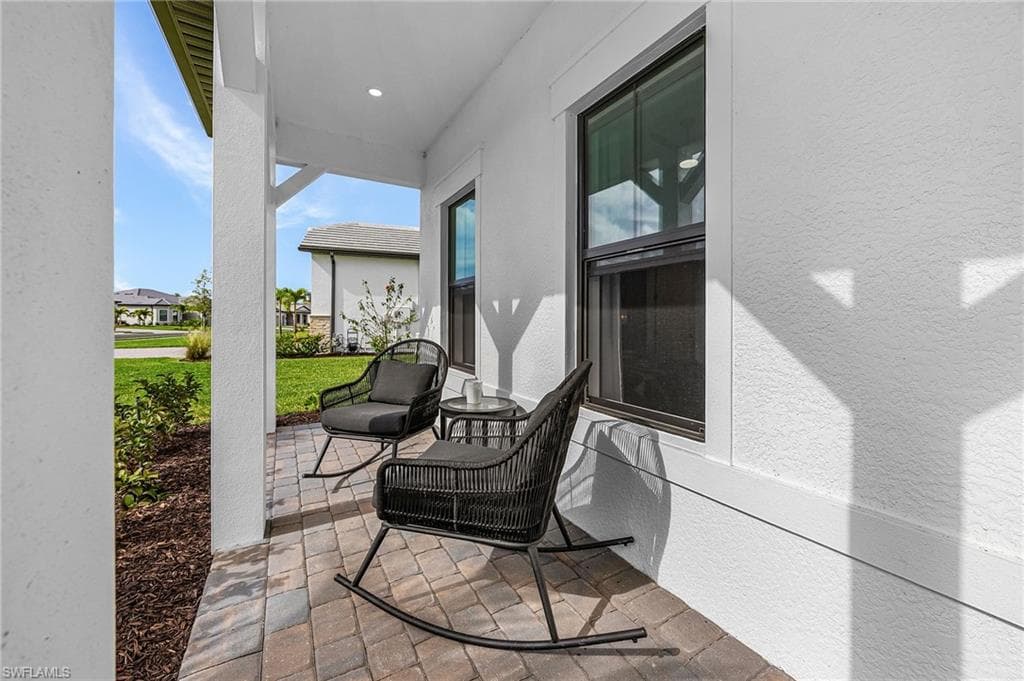 20852 Napa LOOP-12