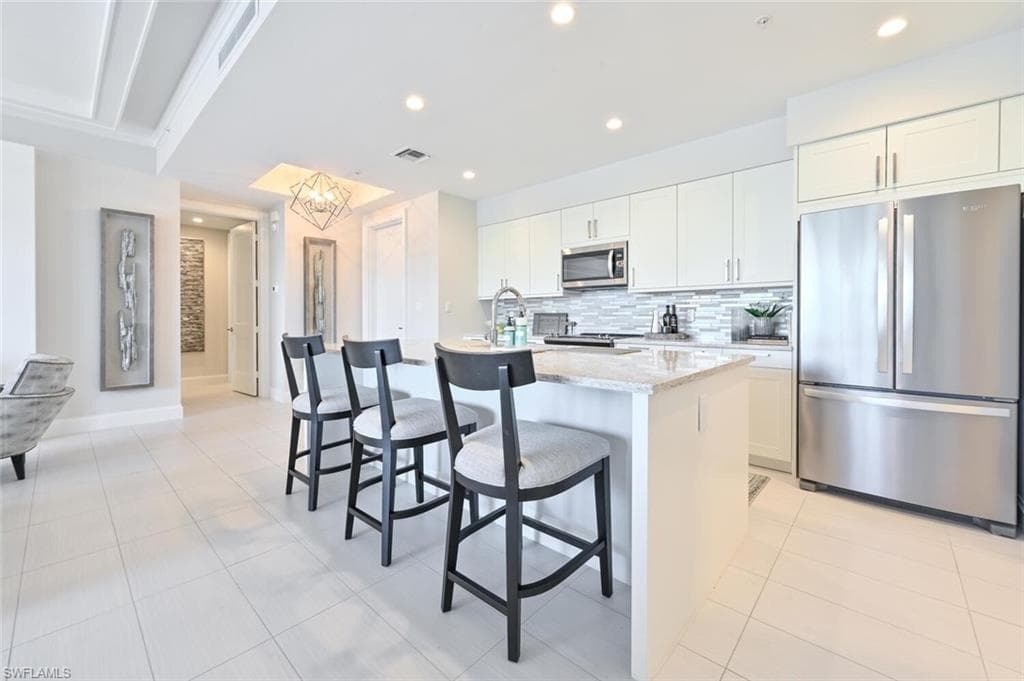 1111 Central Avenue 303-13