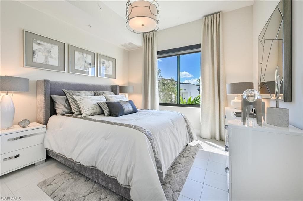 1111 Central Avenue 303-22