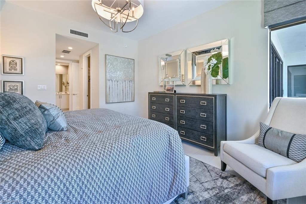 1111 Central Avenue 303-20