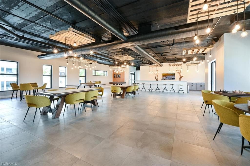 1111 Central Avenue 303-44