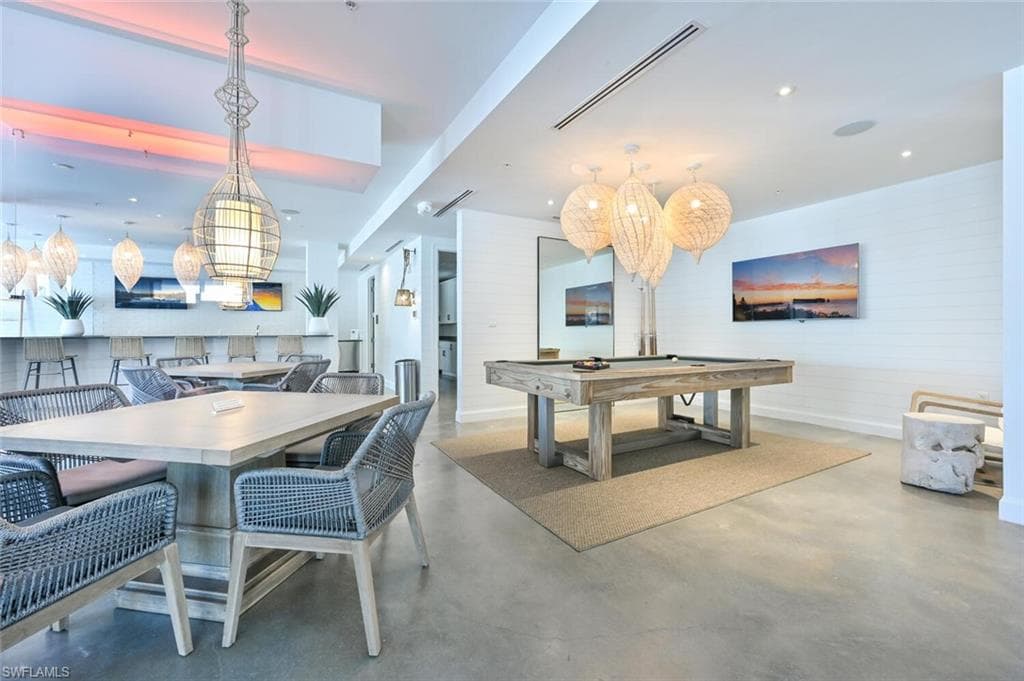 1111 Central Avenue 303-29