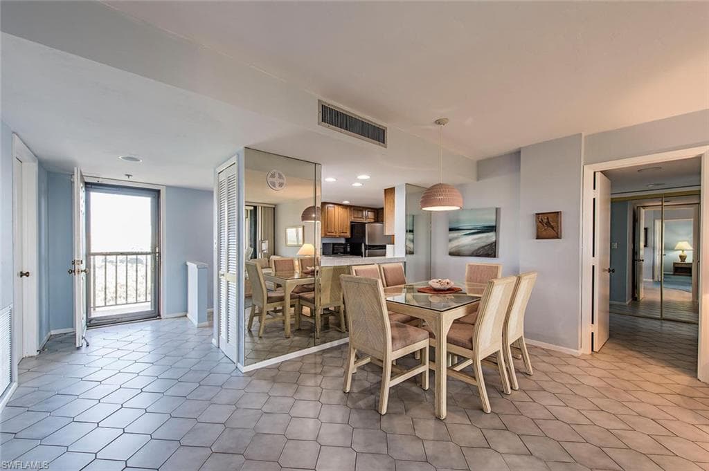 17 BLUEBILL AVE 1102-5
